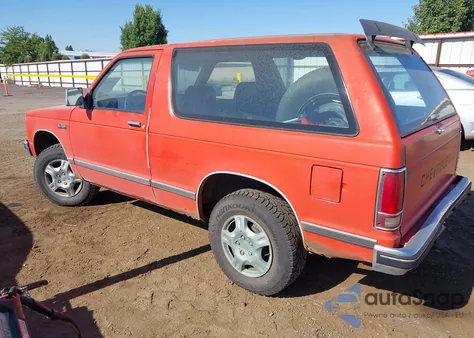 1984 Chevrolet Blazer S10 z USA, uszkodzony, nr VIN 1G8CS18B6E0185739